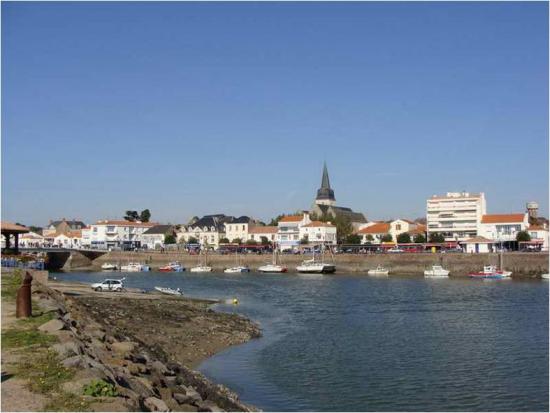 St Gilles à Marée Basse.
