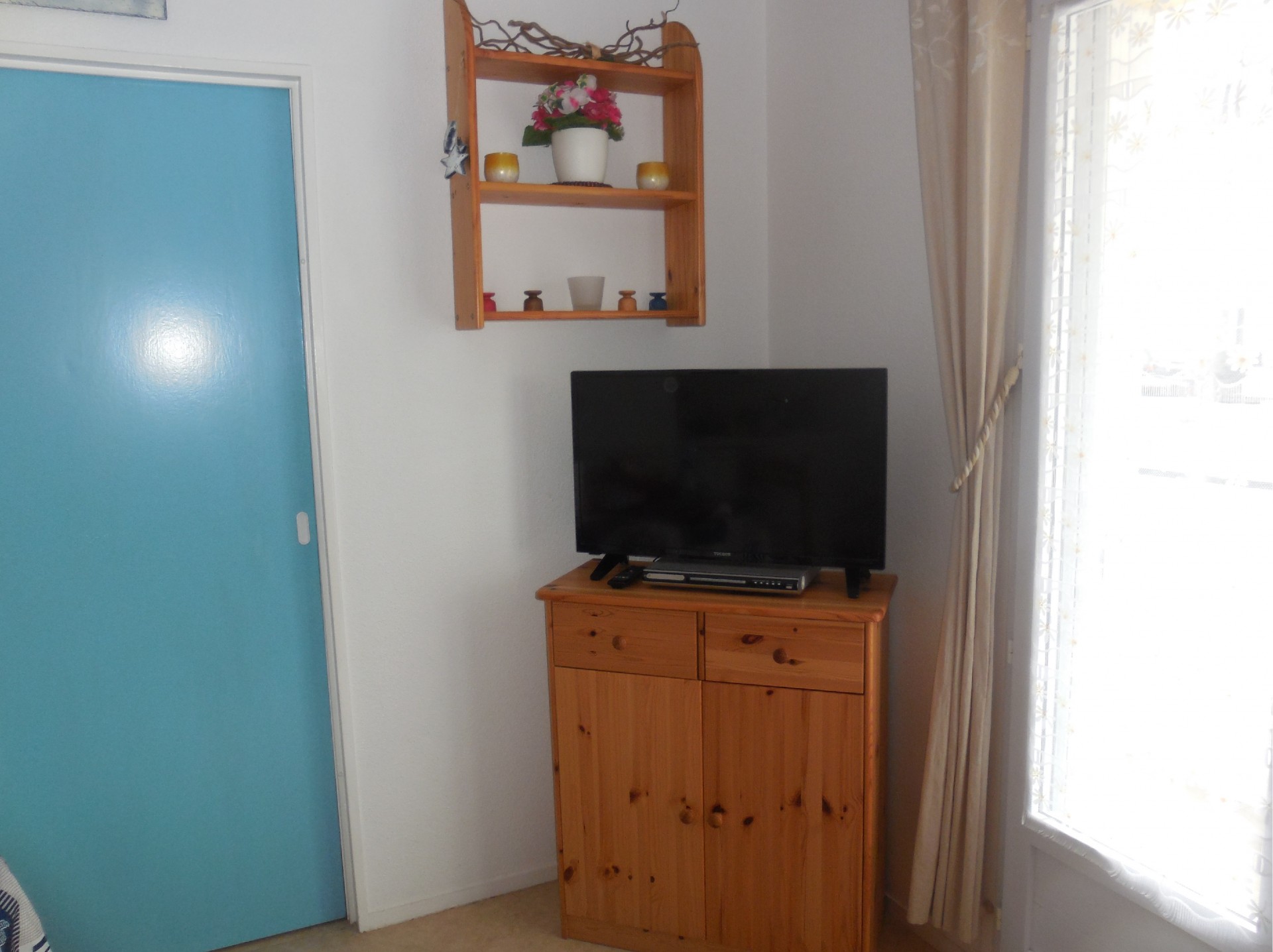 Meuble Etagère.